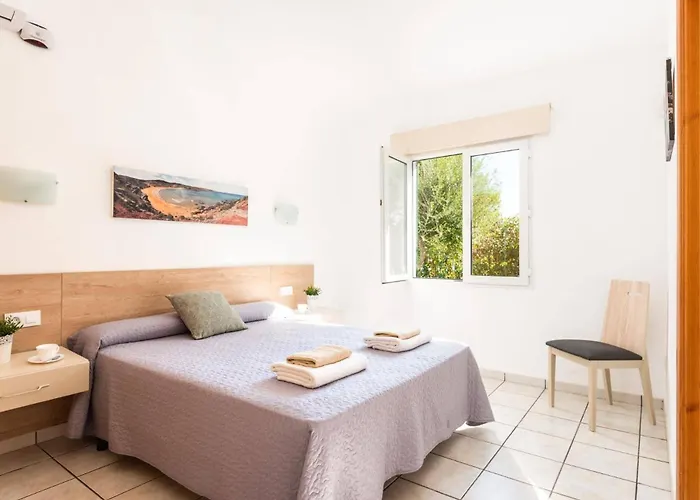 Rotxa By * קאלאן בוש